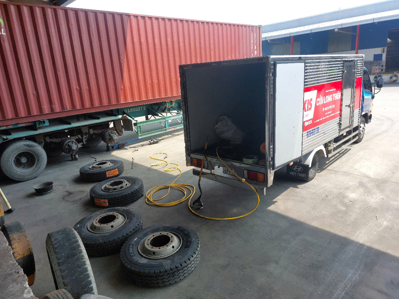 CUNG CẤP VỎ XE CONTAINER - DỊCH VỤ THAY LỐP LƯU ĐỘNG UY TÍN